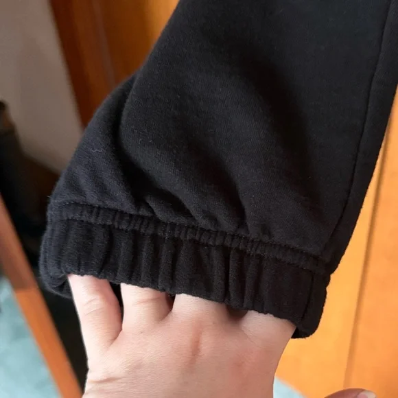 Aerie Black Sweatpants XS NWOT - Picture 5 of 10